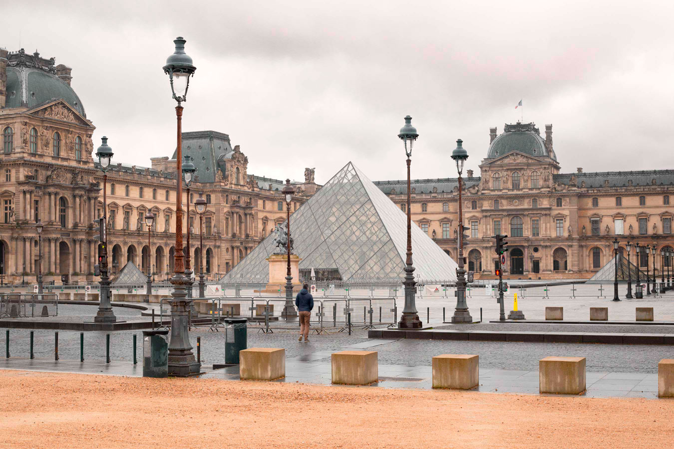 Foto del exterior del Museo de Louvre